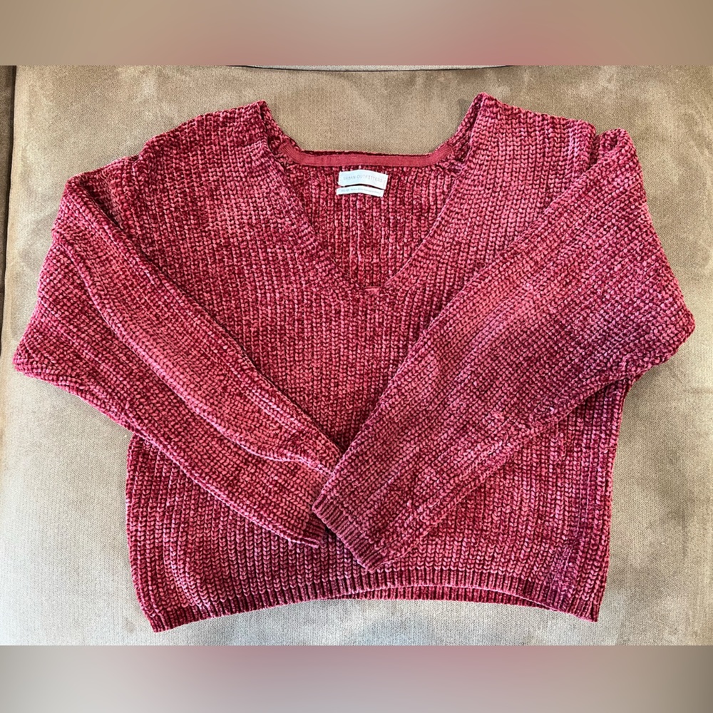 Urban Outfitters Chenille Sweater V-Neck Maroon Cropped